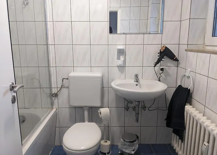 Monteurwohnung Business Eg Langenfeld 门兴格拉德巴赫